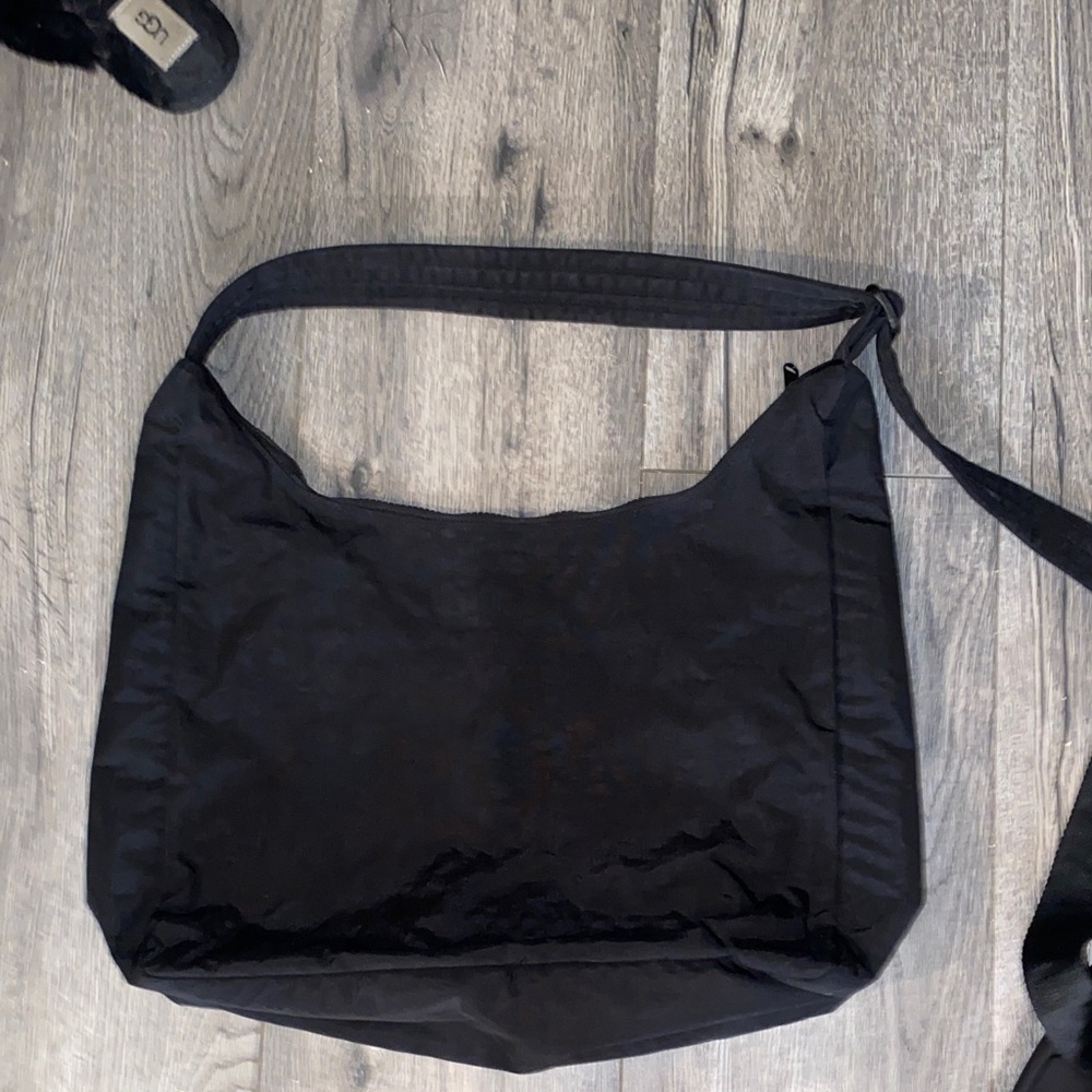 BRAND NEW BAGGU Black Nylon Crossbody Shoulder Bag